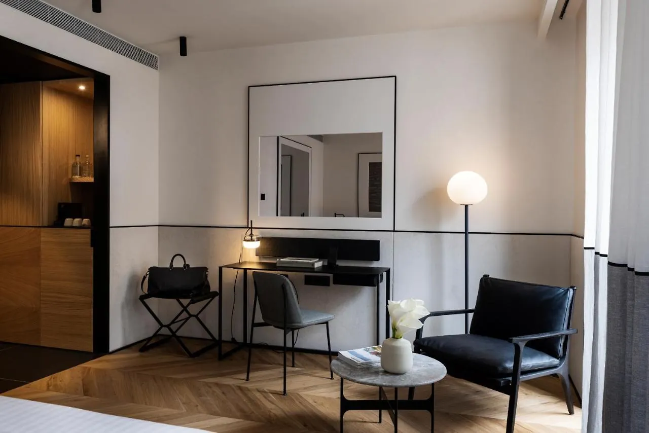 Juno Hotel Sofia, A Member Of Design Hotels 5*, Sofia